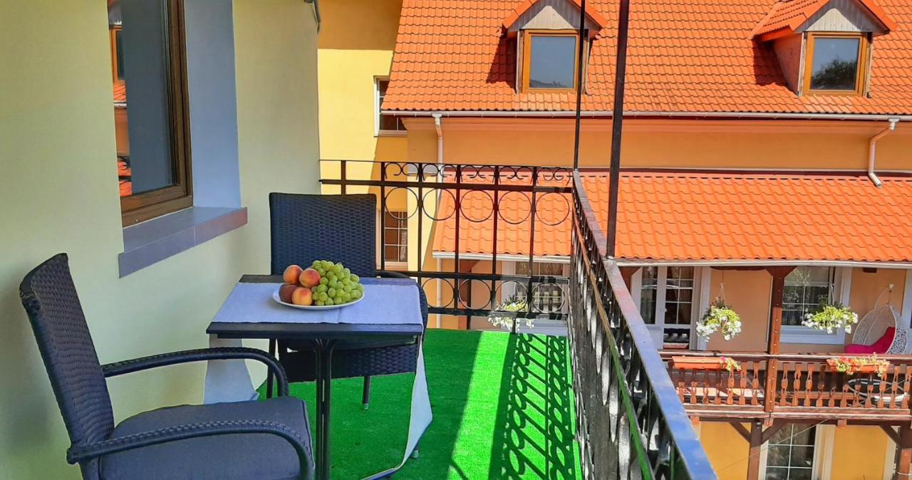 Гетьманські Палати , Старе Місто, 2 Спальні, Балкон-Тераса , 85 М Кв Kamjanez-Podilskyj Exterior foto
