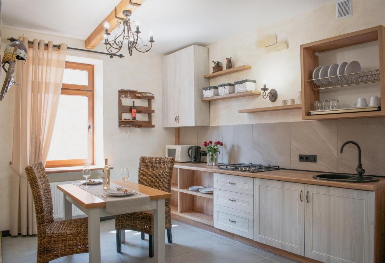 Гетьманські Палати , Старе Місто, 2 Спальні, Балкон-Тераса , 85 М Кв Kamjanez-Podilskyj Exterior foto